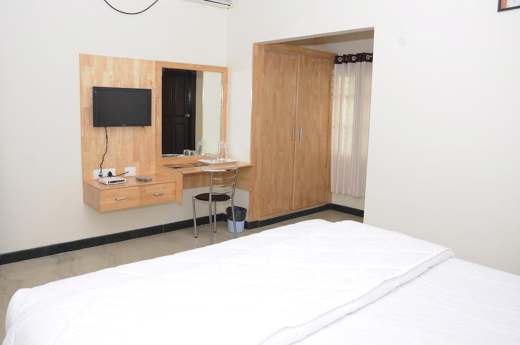 Oyo 1900 Hotel Olive Residency Майсуру Екстер'єр фото